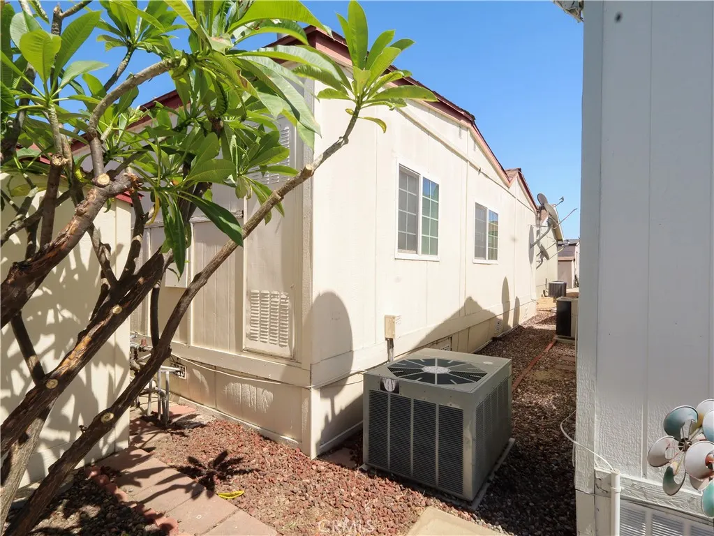 1456 E Philadelphia Drive #65