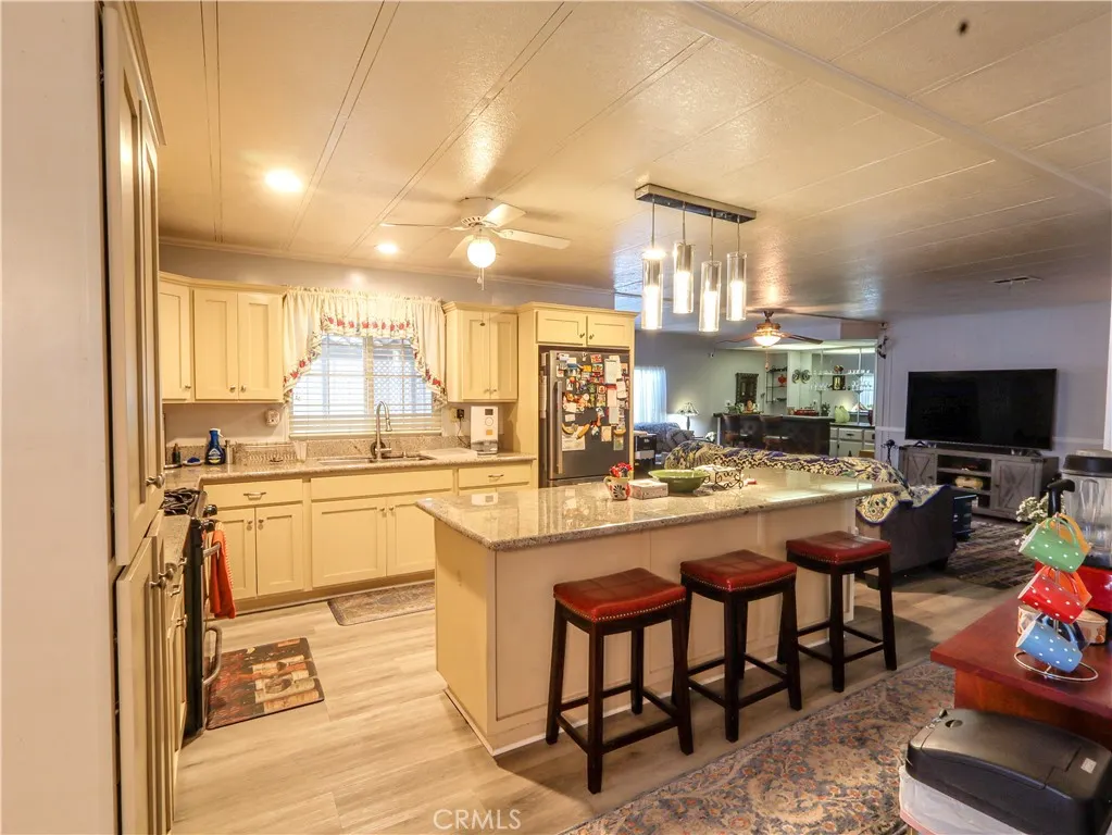 1456 E Philadelphia Drive #65