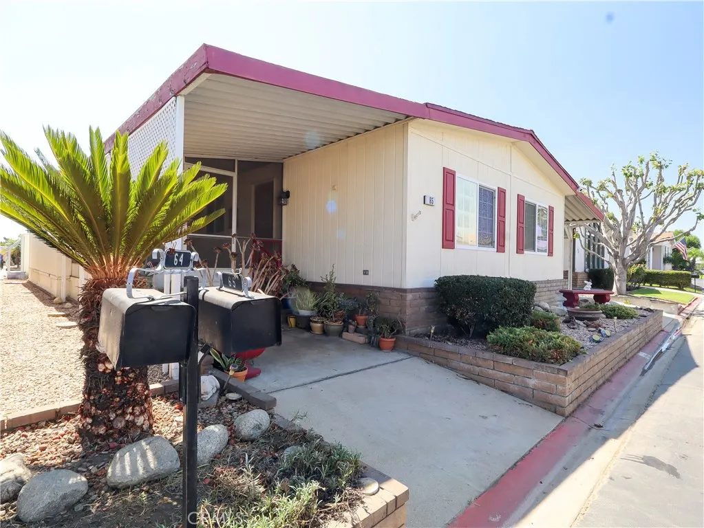 1456 E Philadelphia Drive #65