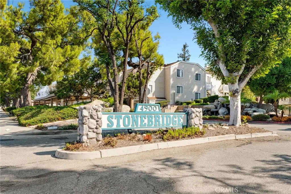4900 N Grand Avenue #306