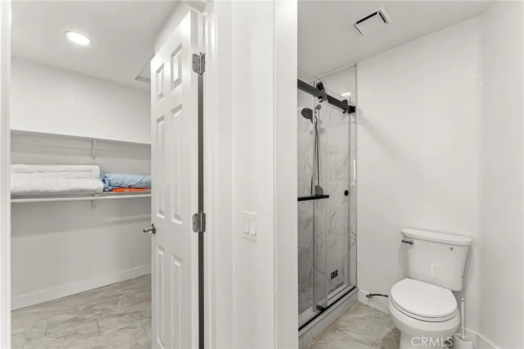 4900 N Grand Avenue #306