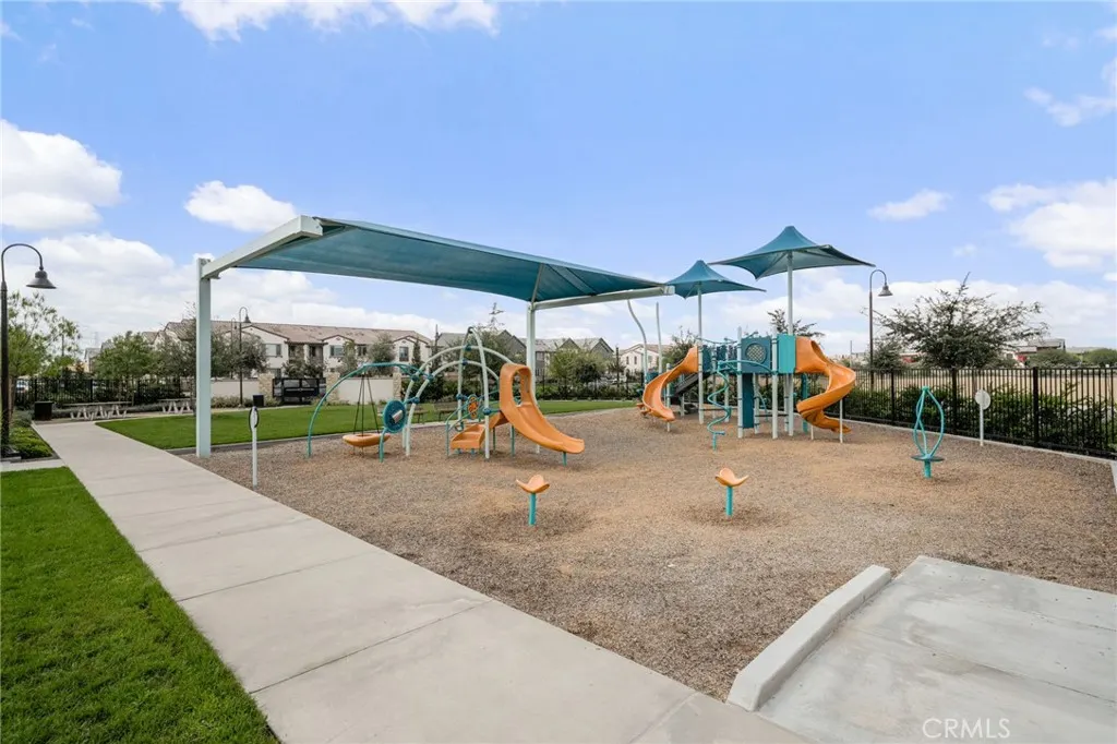 3880 S Oasis Paseo #21