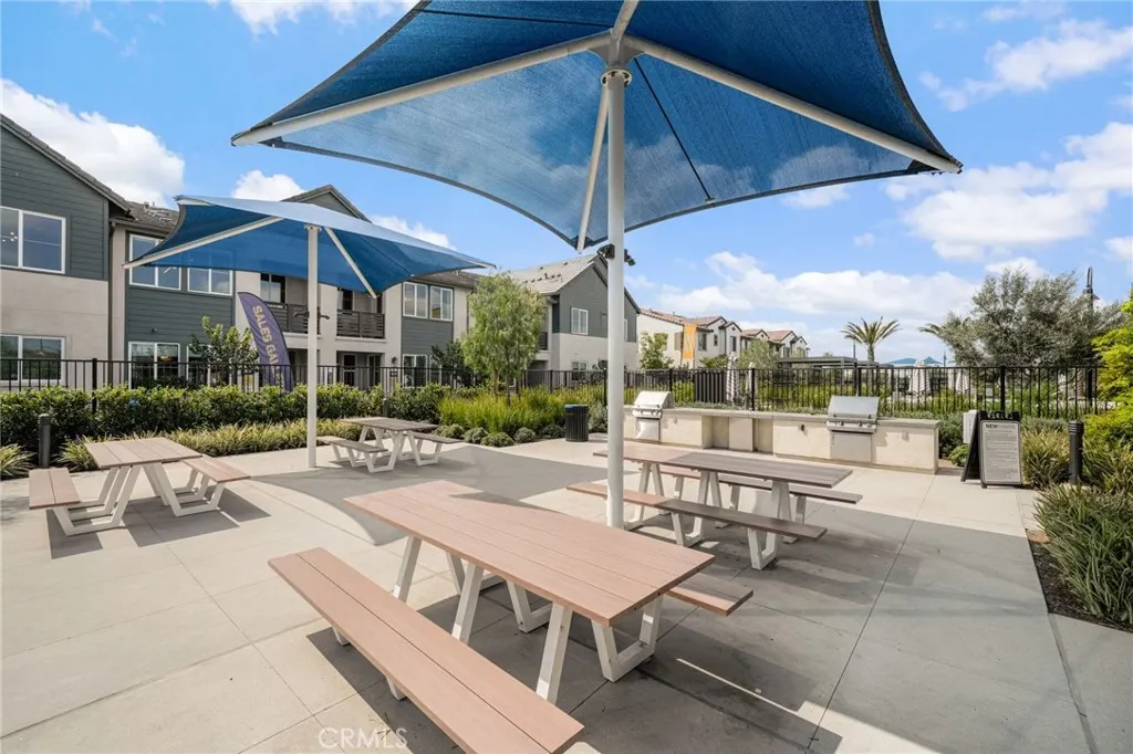3880 S Oasis Paseo #21