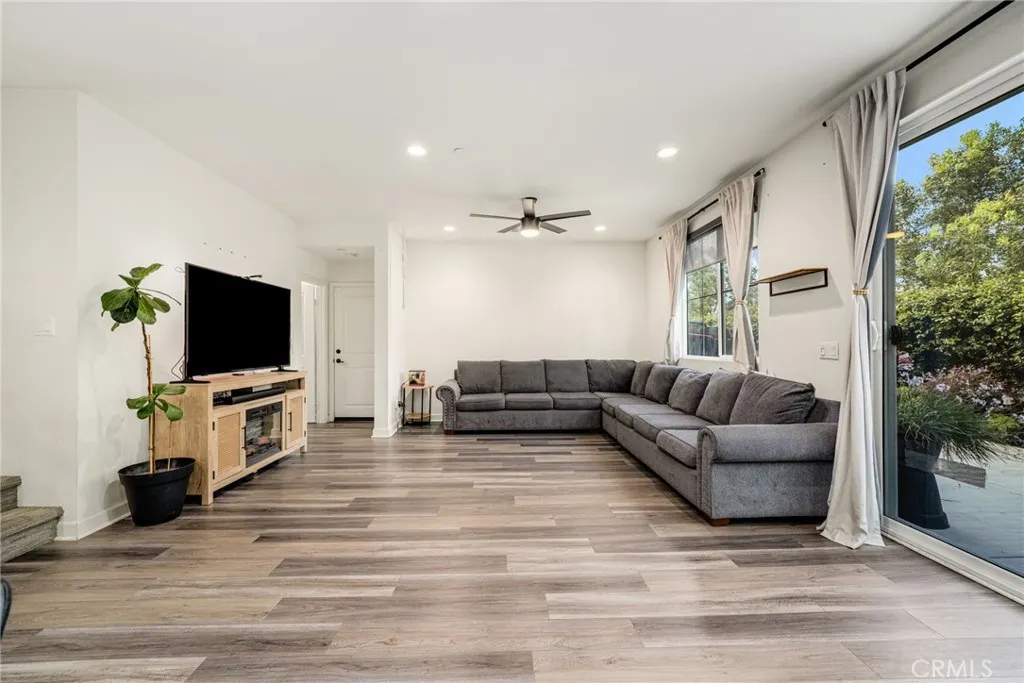 3880 S Oasis Paseo #21
