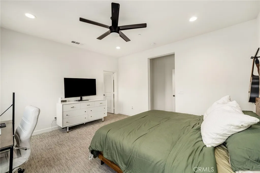 3880 S Oasis Paseo #21
