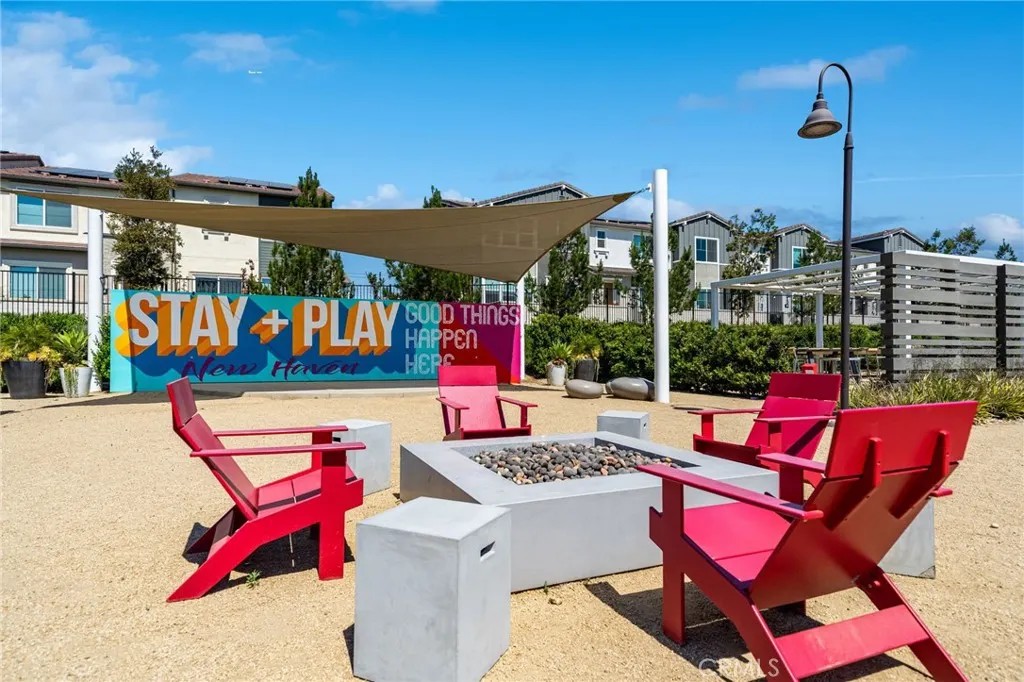 3880 S Oasis Paseo #21