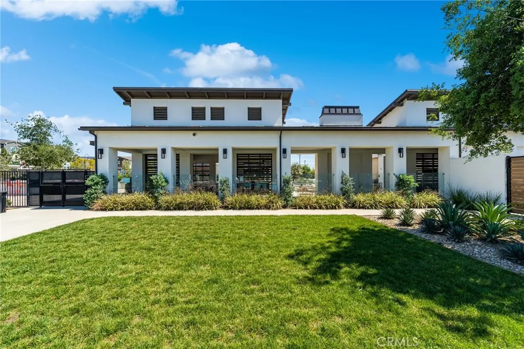 3880 S Oasis Paseo #21