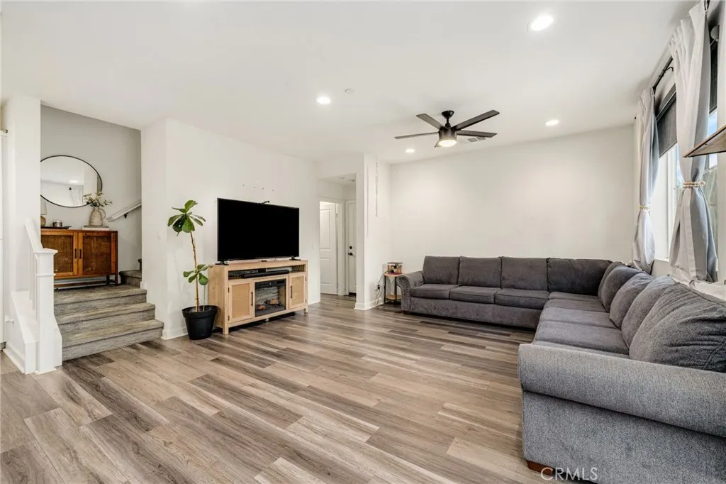 3880 S Oasis Paseo #21