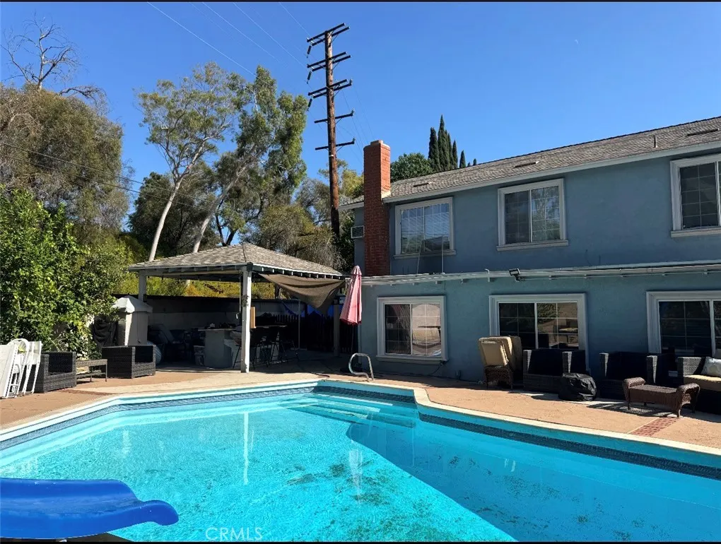 1247 E Shalene