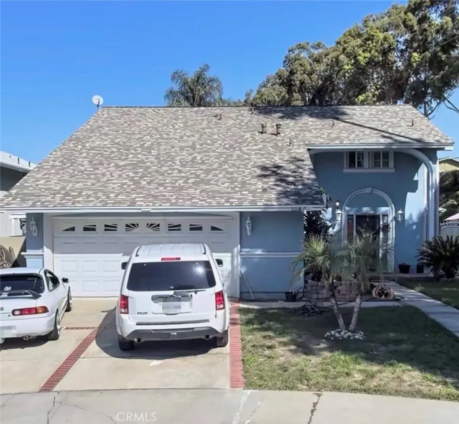 1247 E Shalene