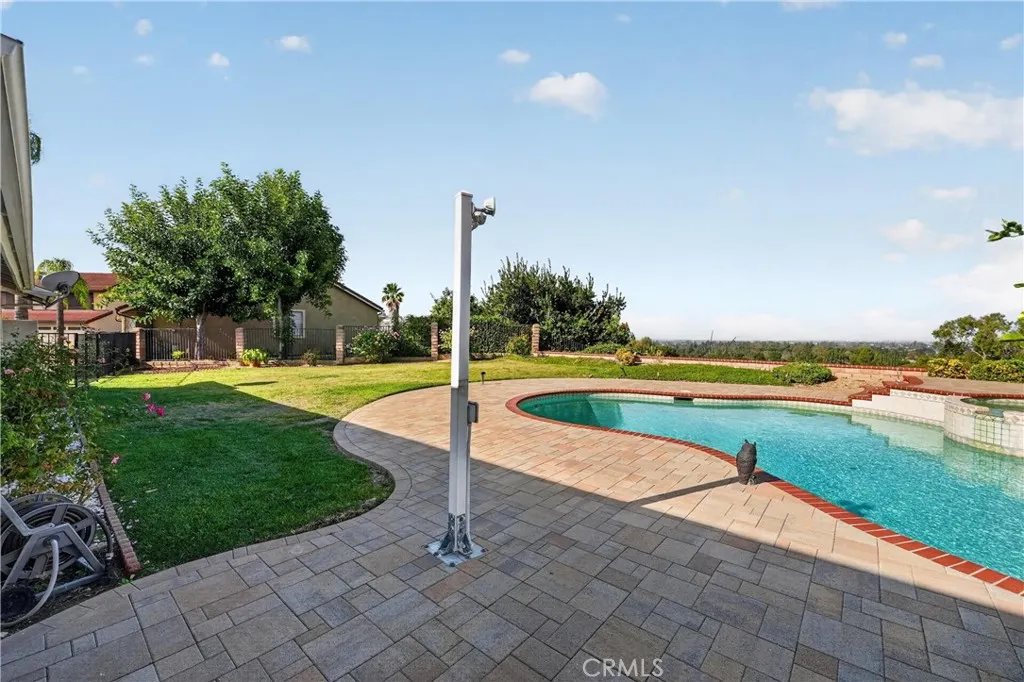1431 Paseo Olivos