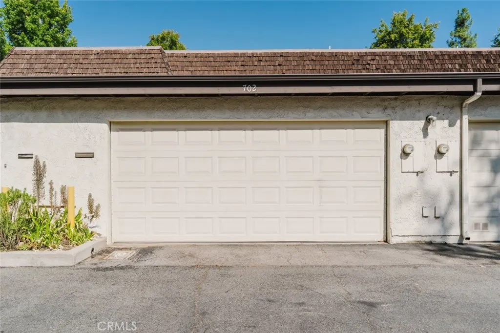 702 Knollwood Lane