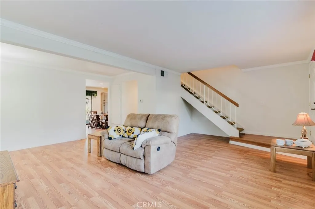 702 Knollwood Lane