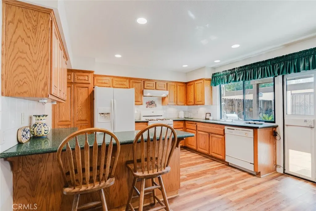 702 Knollwood Lane