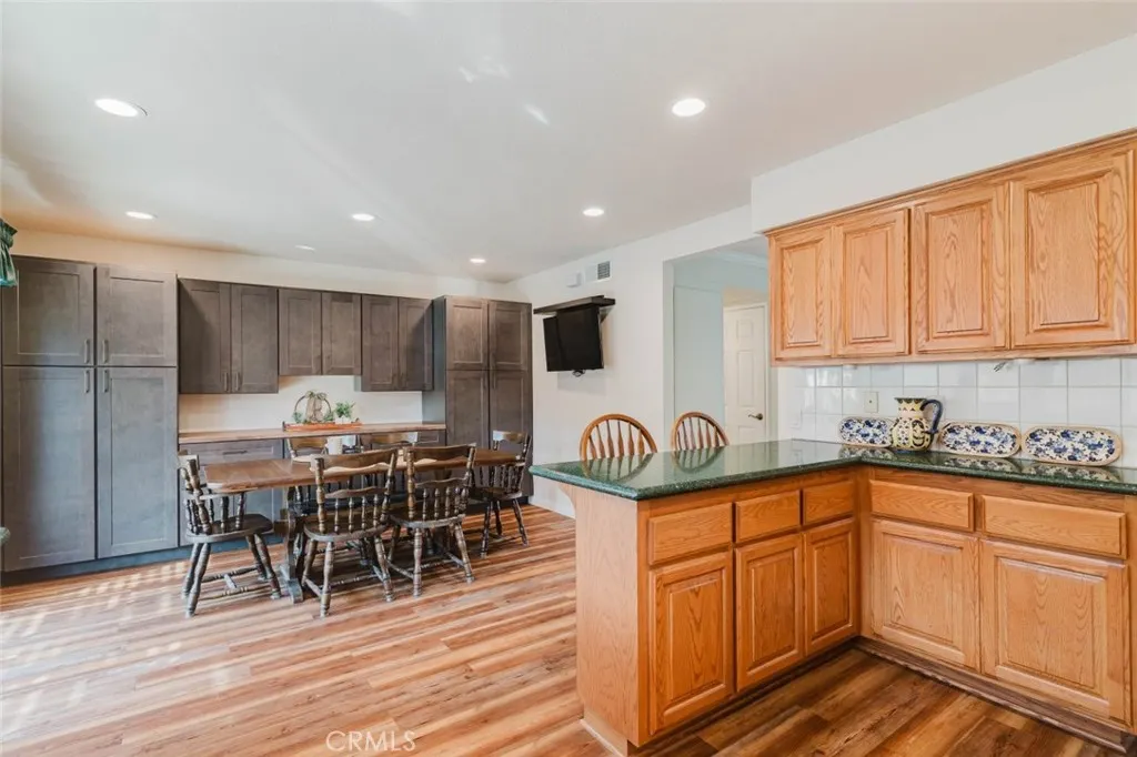 702 Knollwood Lane