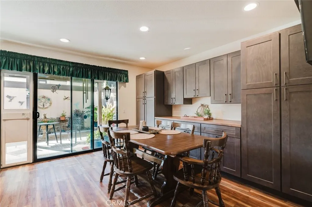 702 Knollwood Lane