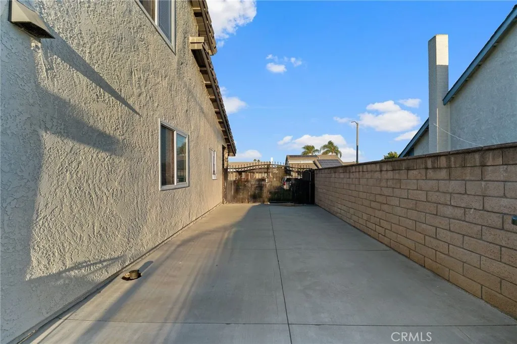 2916 S Del Norte Avenue