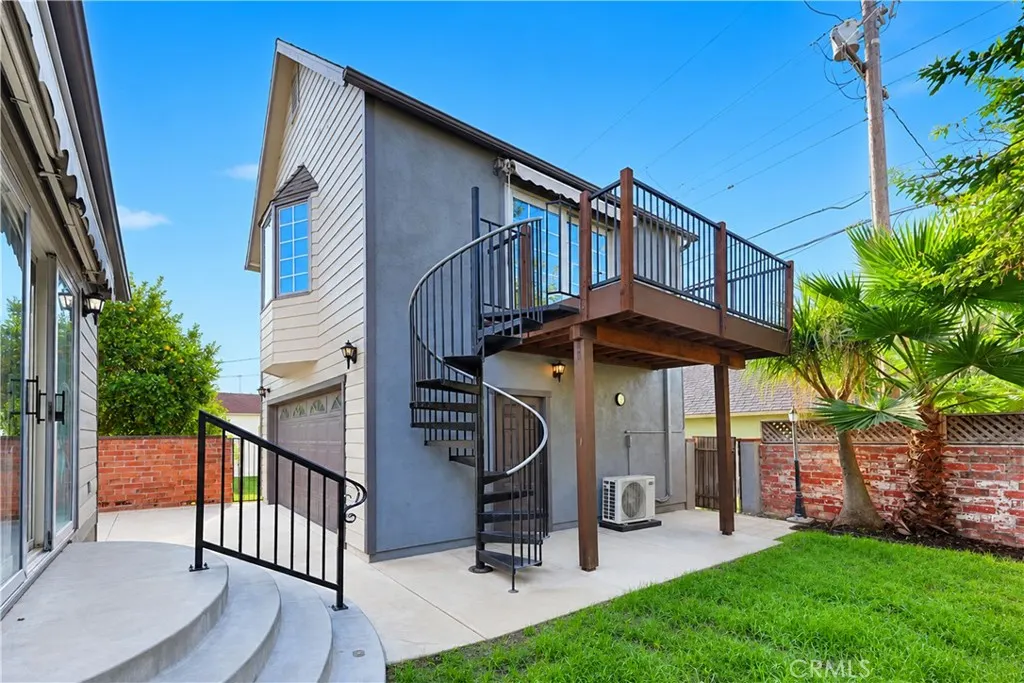 270 Garfield Avenue