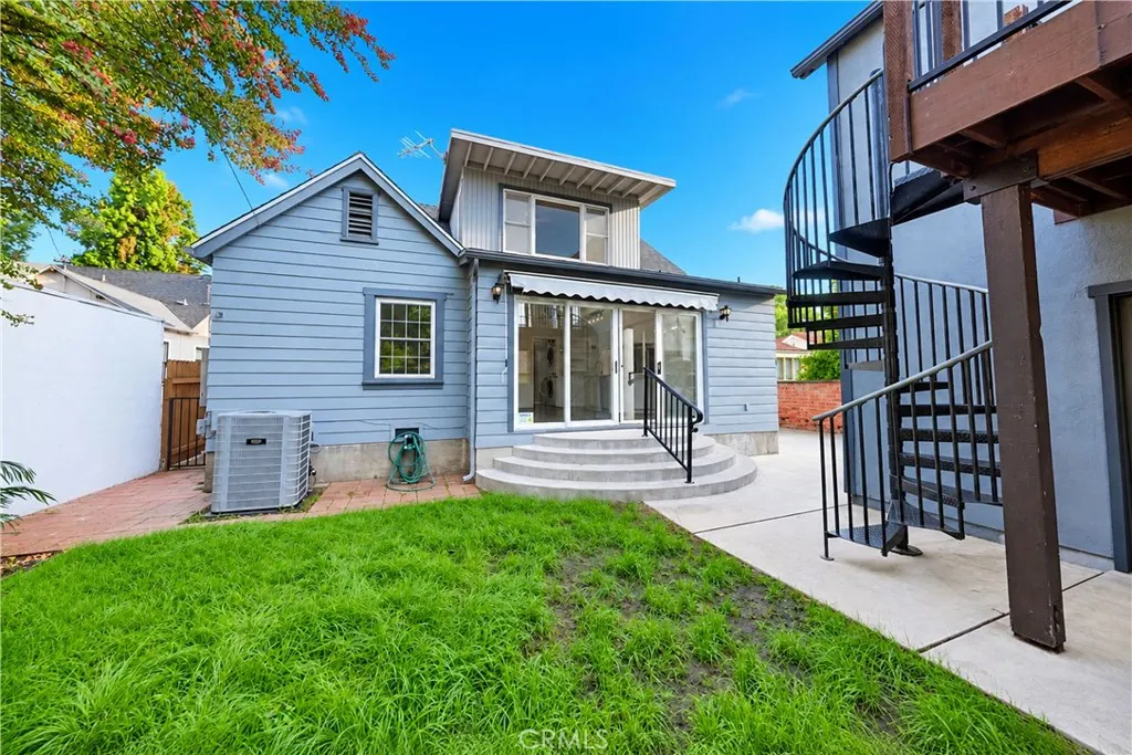 270 Garfield Avenue