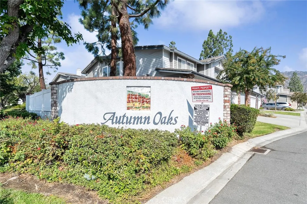 125 Autumn Oaks
