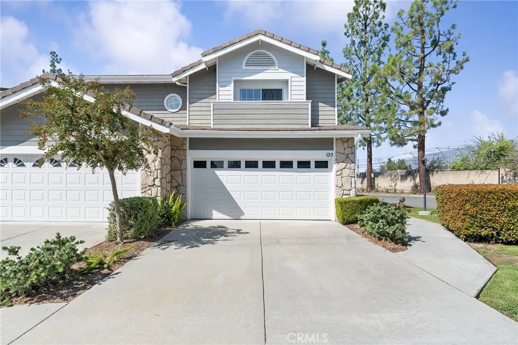 125 Autumn Oaks