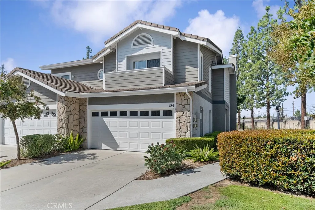125 Autumn Oaks