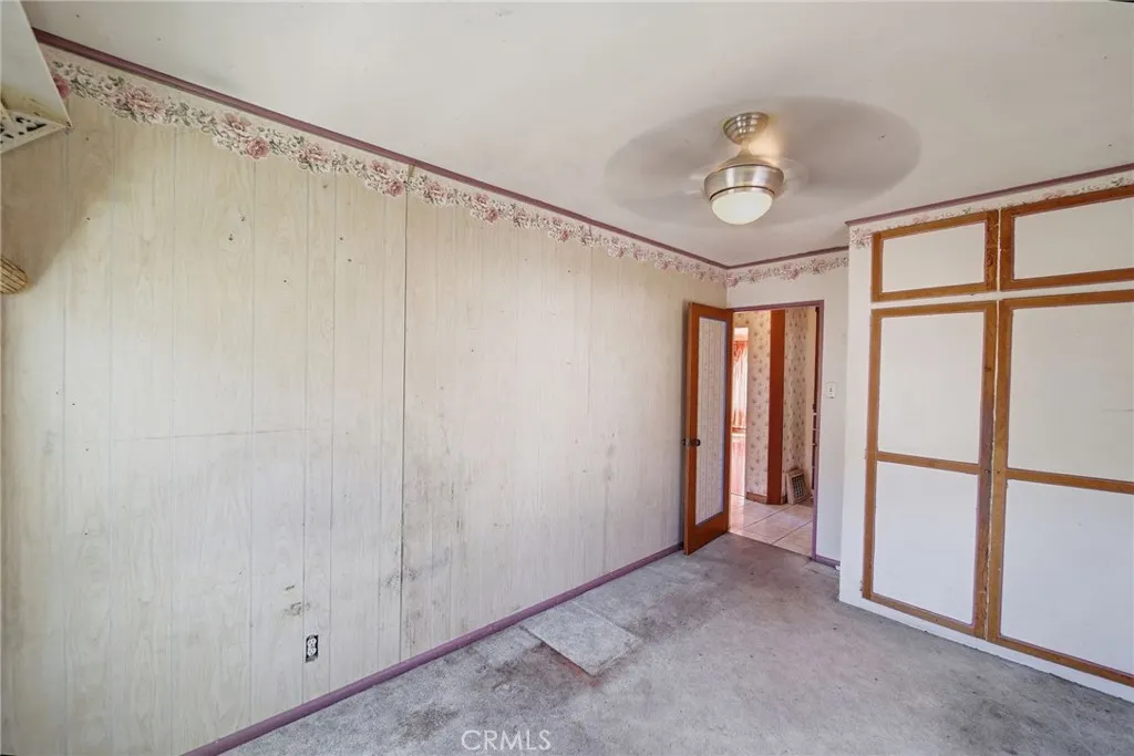 230 W Philadelphia