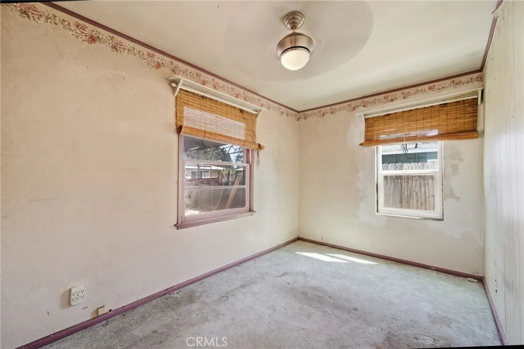 230 W Philadelphia