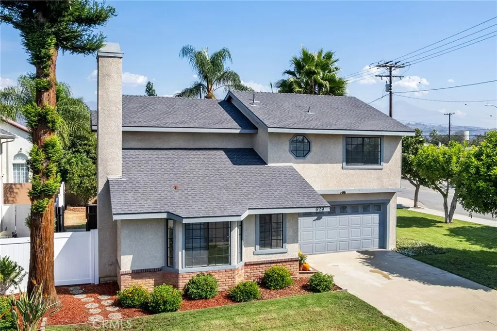 629 Damien Avenue