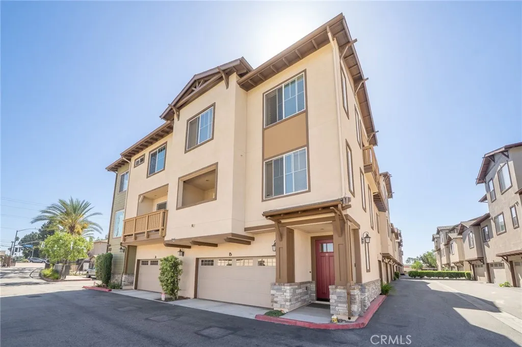 709 S Azusa Avenue #B
