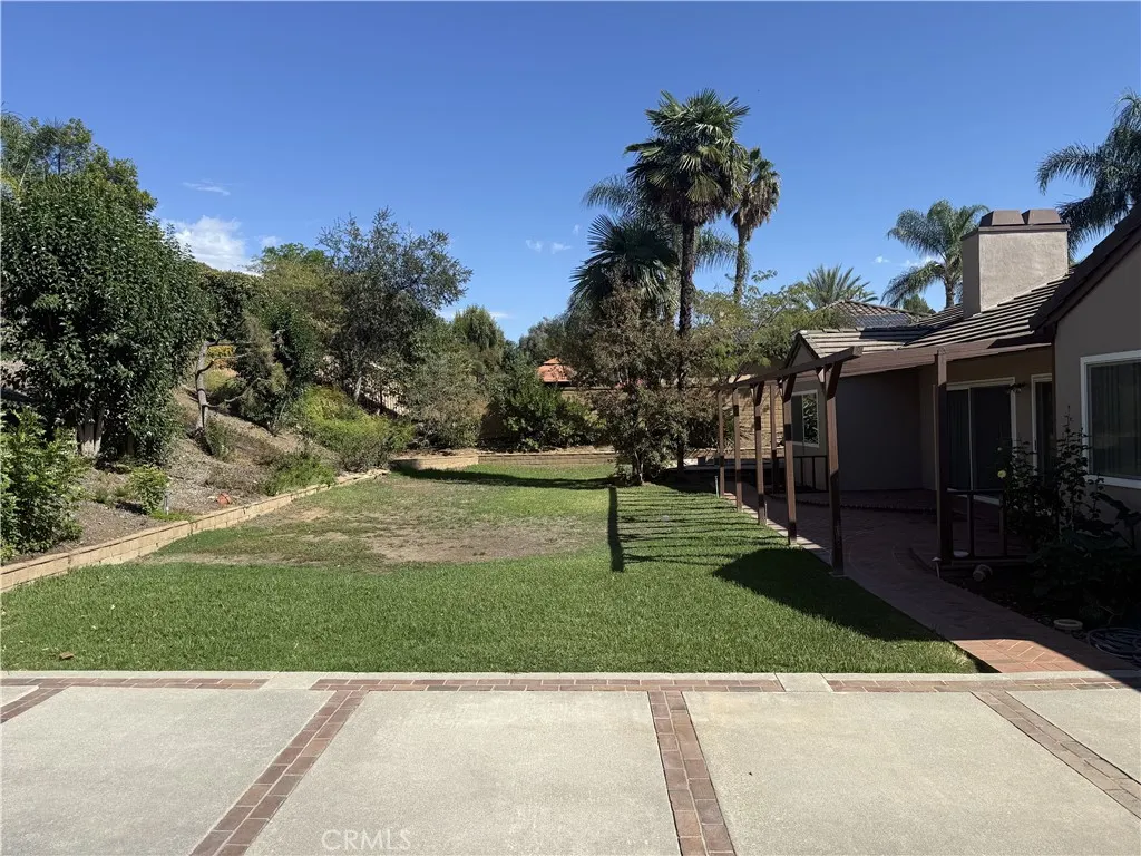 2289 Golden Hills