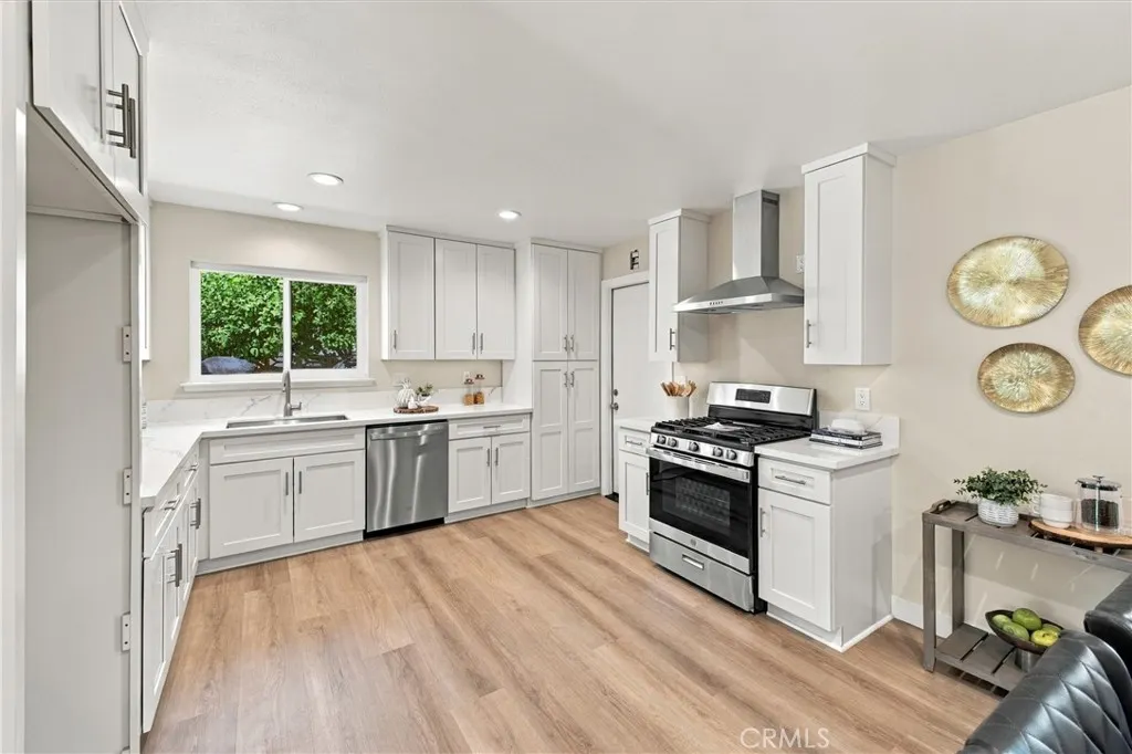 1701 Martello