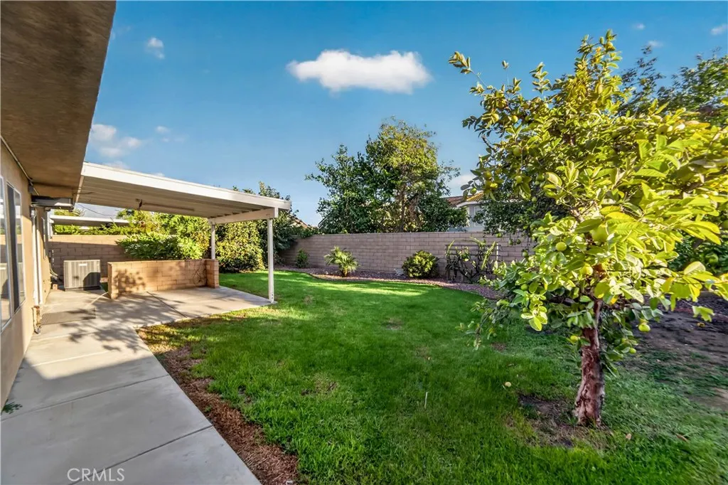 580 E Hazeltine