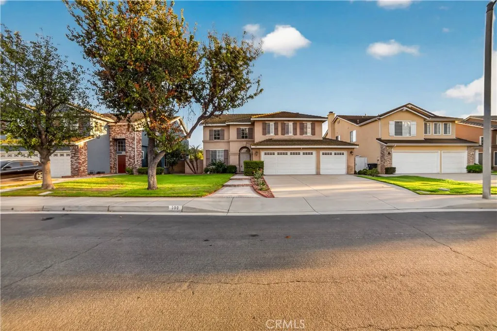 580 E Hazeltine