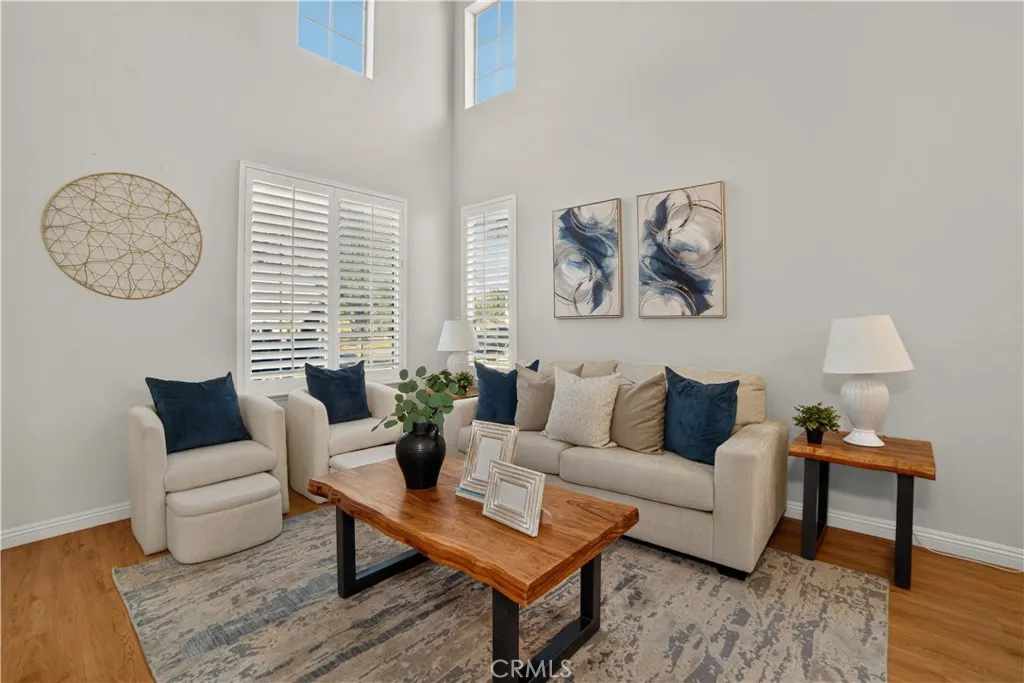 580 E Hazeltine