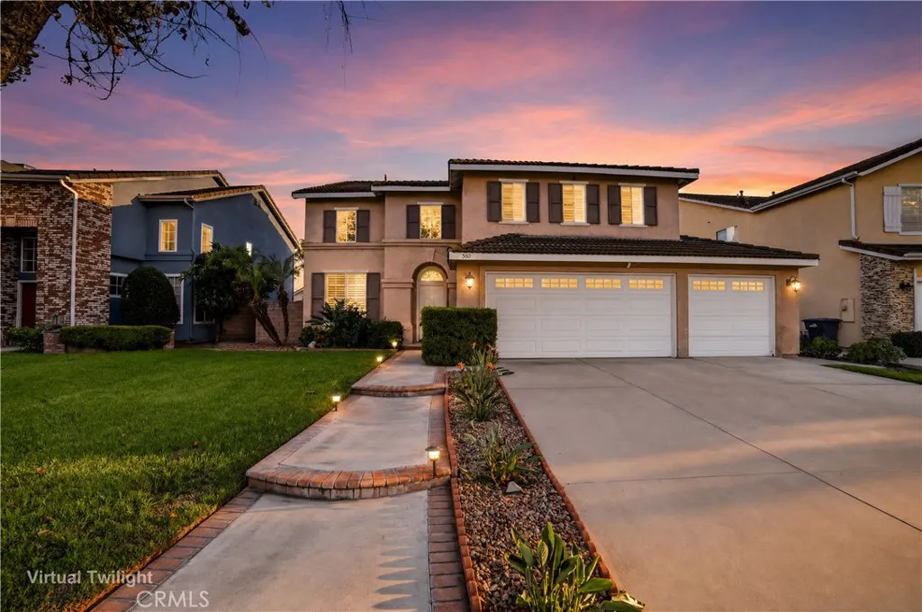 580 E Hazeltine