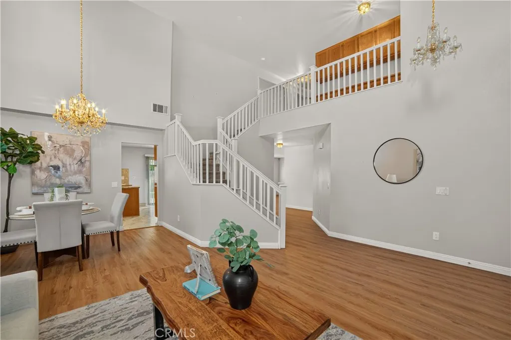 580 E Hazeltine