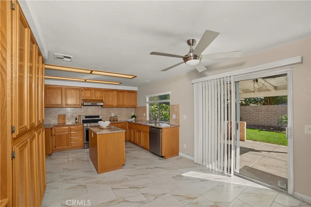 580 E Hazeltine