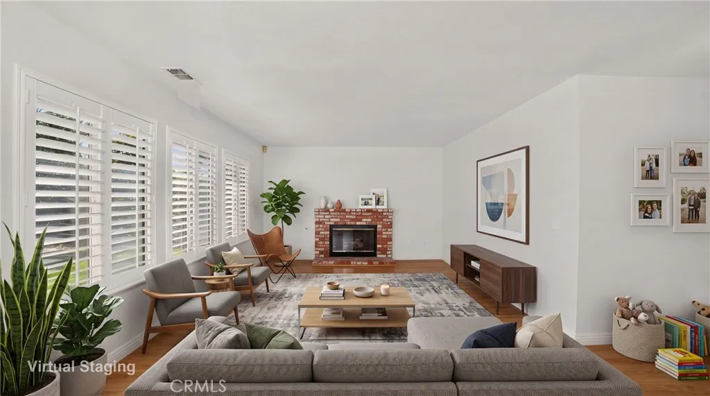 580 E Hazeltine