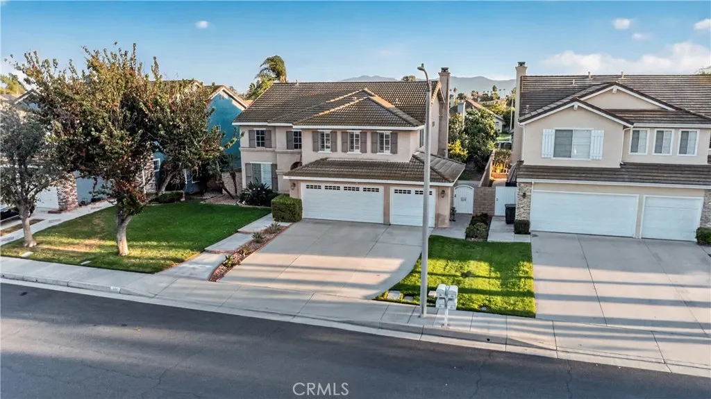 580 E Hazeltine