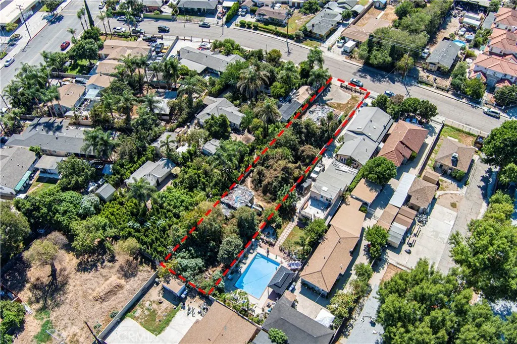 12439 Dahlia Avenue