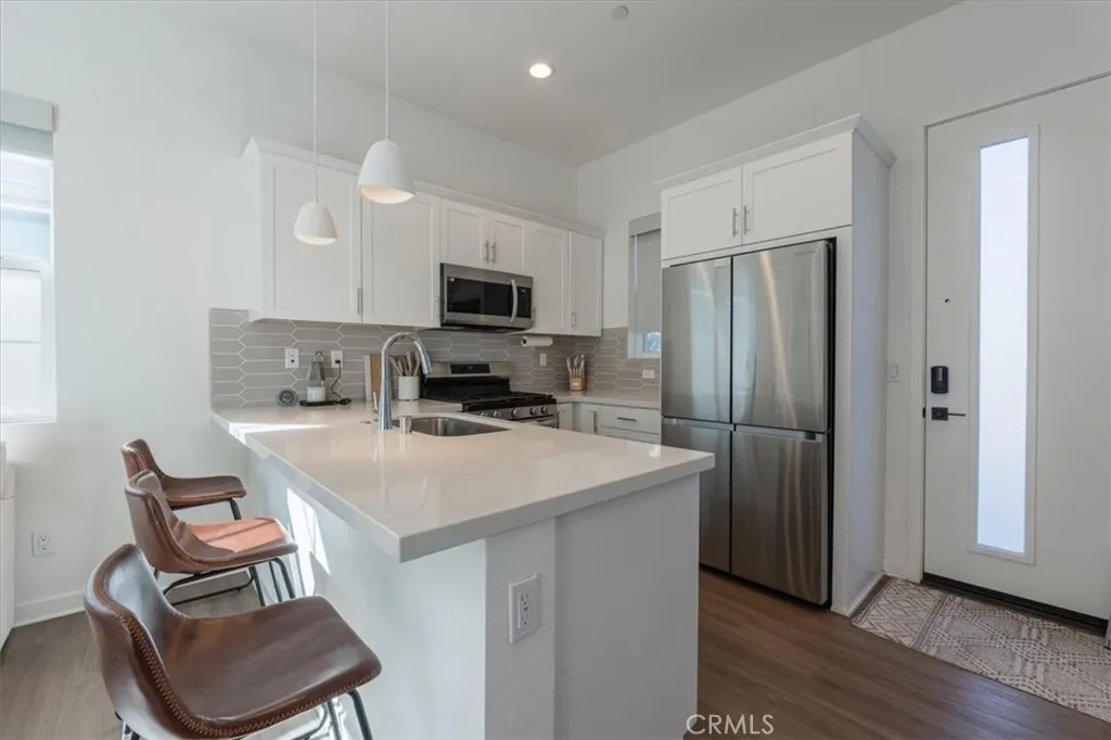 2422 E Encanto Paseo