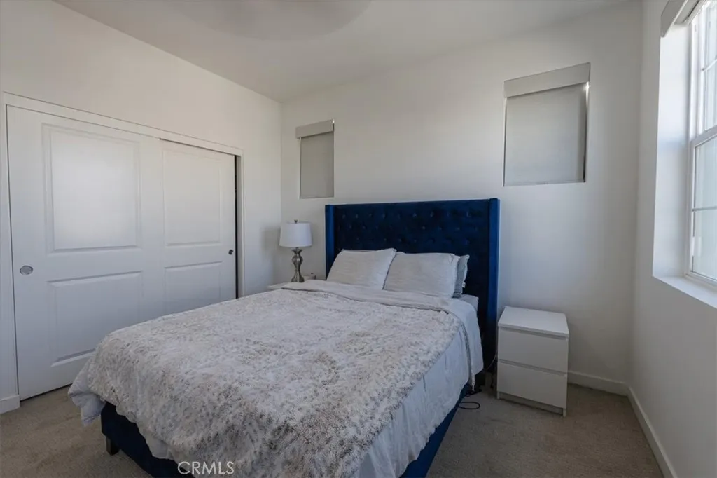 2422 E Encanto Paseo