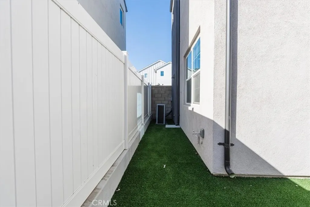 2422 E Encanto Paseo