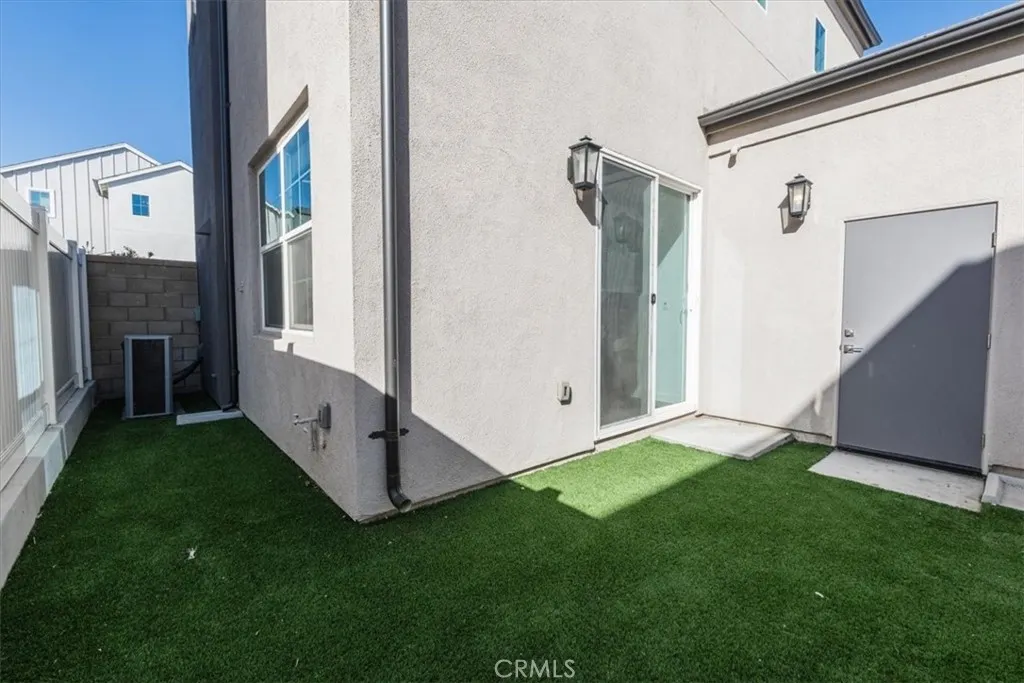 2422 E Encanto Paseo