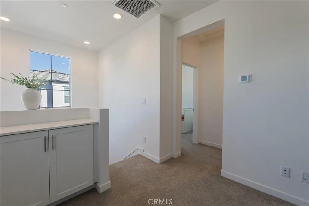 2422 E Encanto Paseo