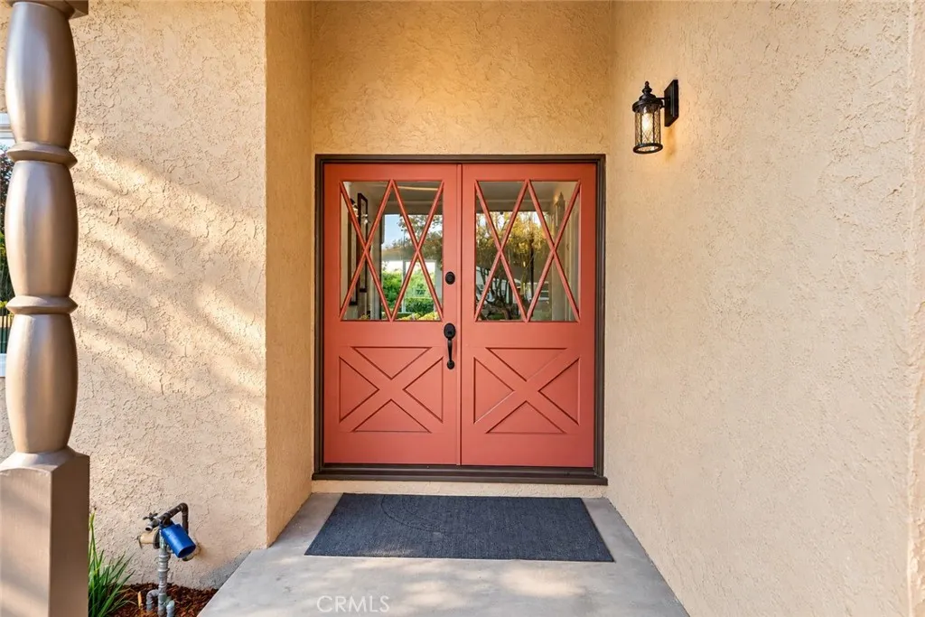 3412 N San Joaquin