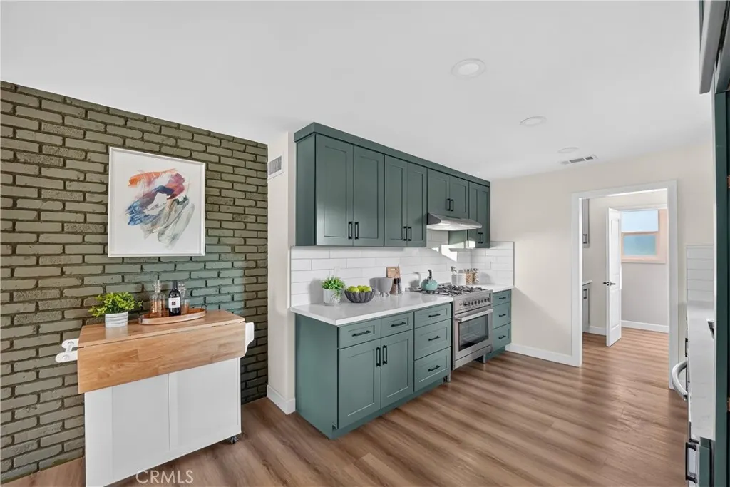 3412 N San Joaquin
