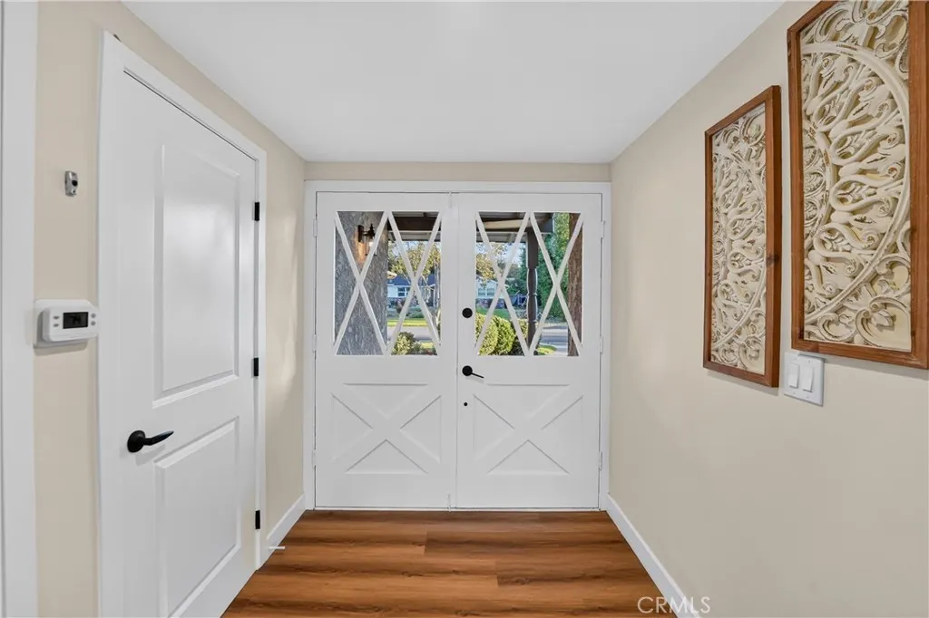 3412 N San Joaquin