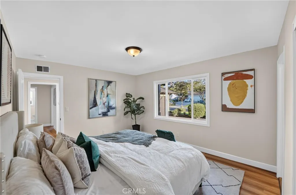 3412 N San Joaquin
